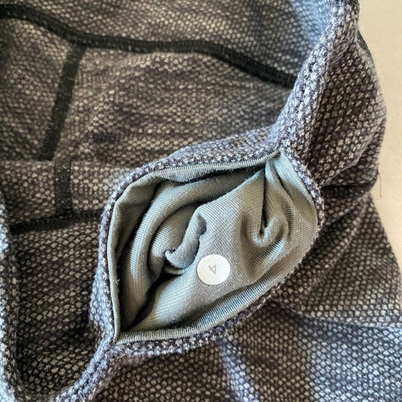 Lulu Lemon Wunder Under Leggings - Picture 4 of 4